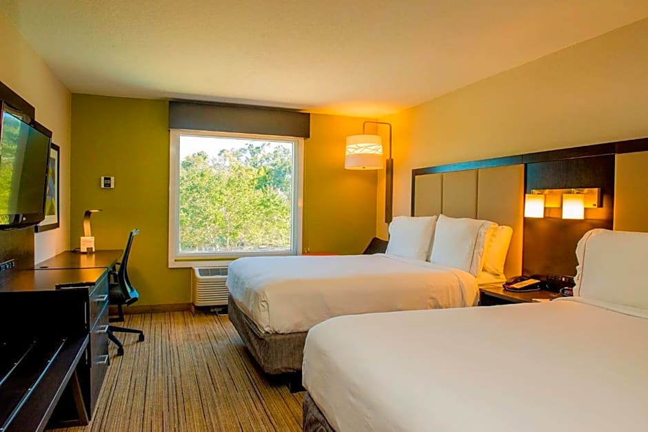 Holiday Inn Express St. Petersburg North / I-275 By IHG