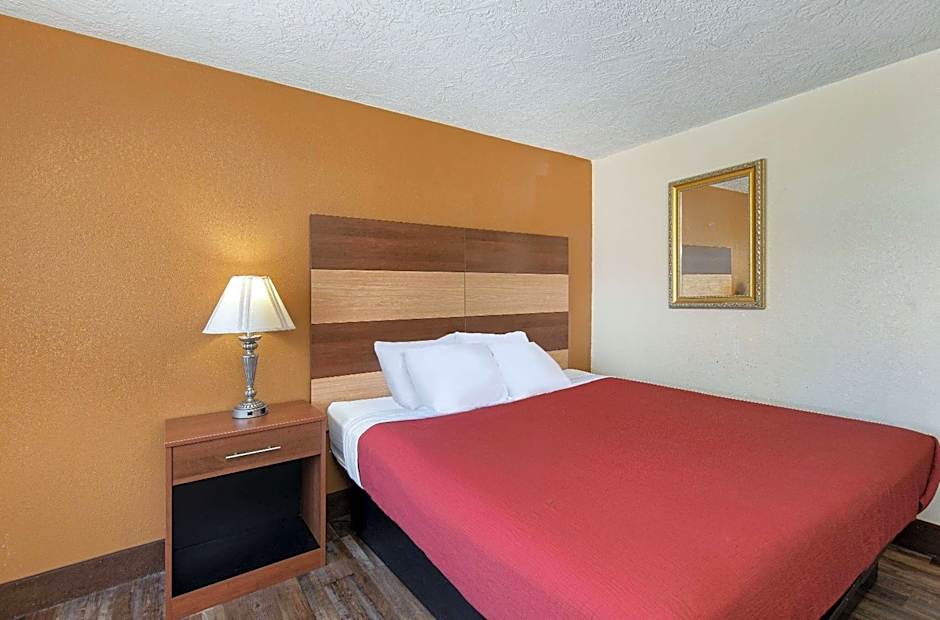 Americana Inn a Travelodge by Wyndham