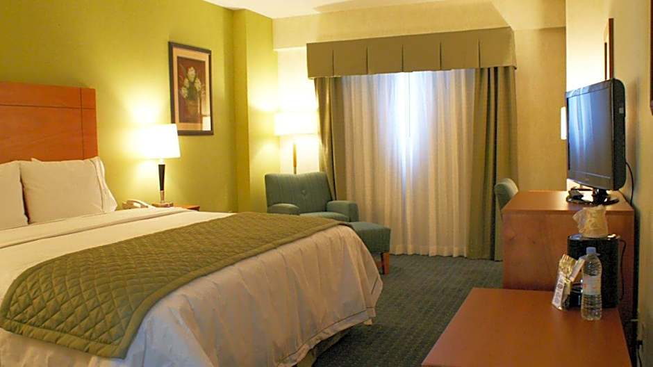 Holiday Inn Express & Suites Toluca Zona Aeropuerto By IHG