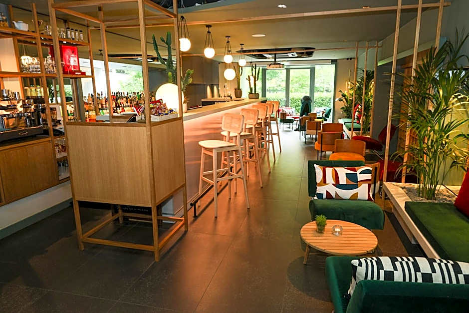 Hotel Gat Point Charlie