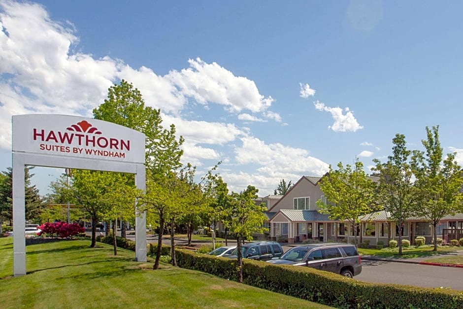 Hawthorn Suites by Wyndham Kent/Sea-Tac Airport