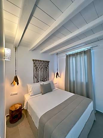 Two Levels Family Suite
