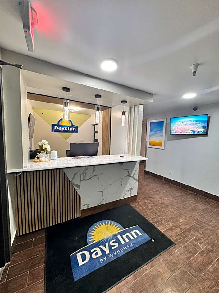 Days Inn by Wyndham Salina I-70