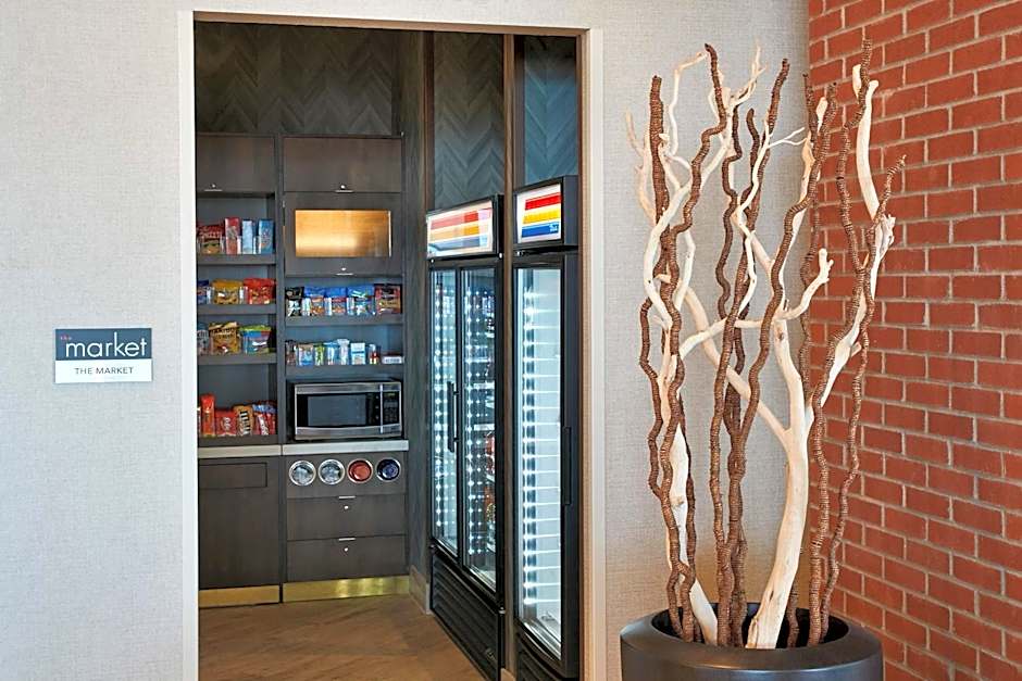 Courtyard by Marriott Erie Bayfront