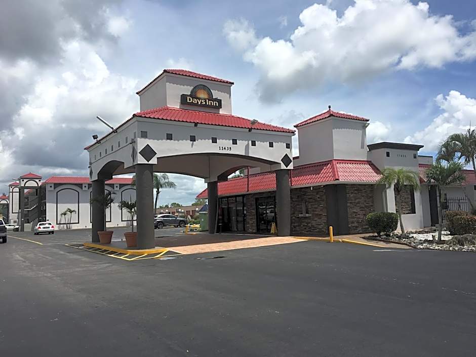 Days Inn by Wyndham Fort Myers