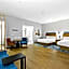 Hampton Inn & Suites Lancaster