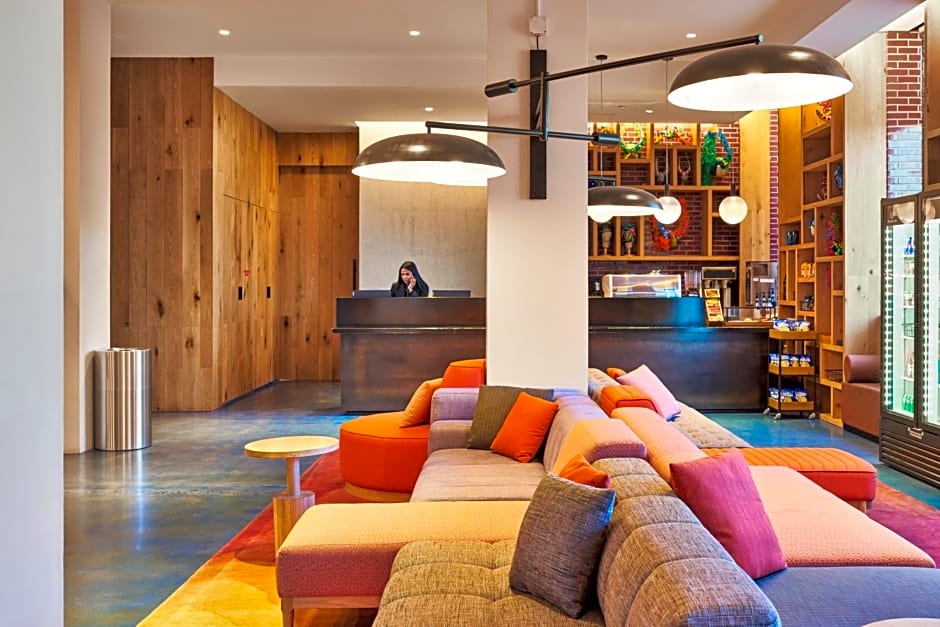Radio Hotel