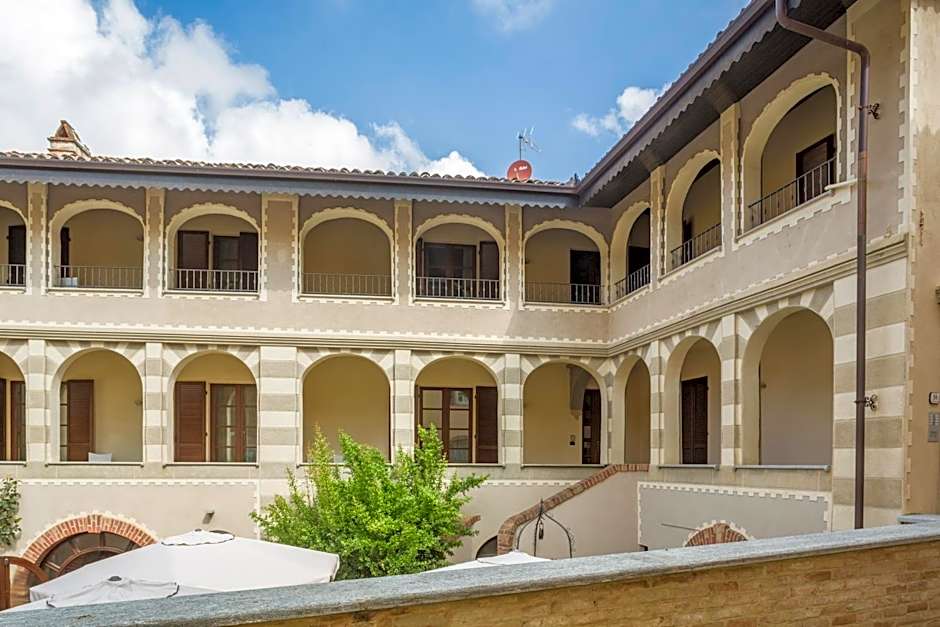 Le Torri - Rooms and Apartments