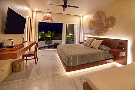 Suite with Mountain View