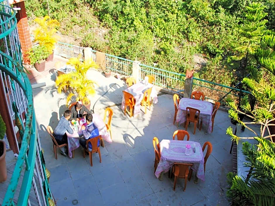 Rishikesh Sadan A Yoga and Spritual Retreat