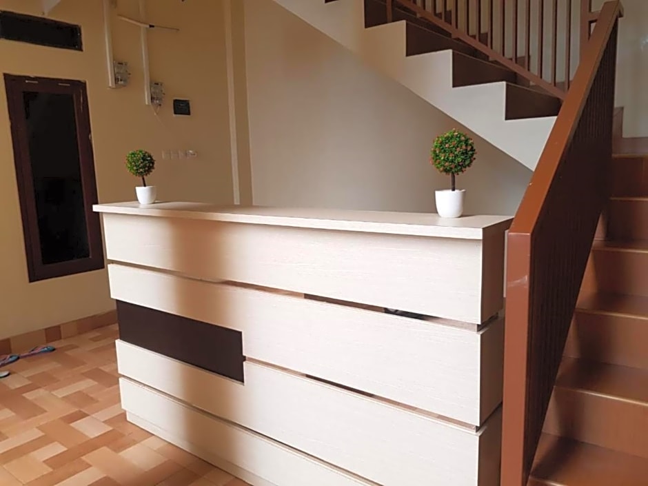 Penginapan Mangadel by ZUZU