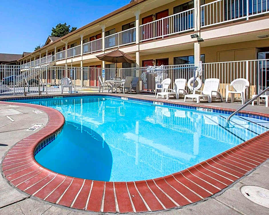 Quality Inn & Suites Woodland