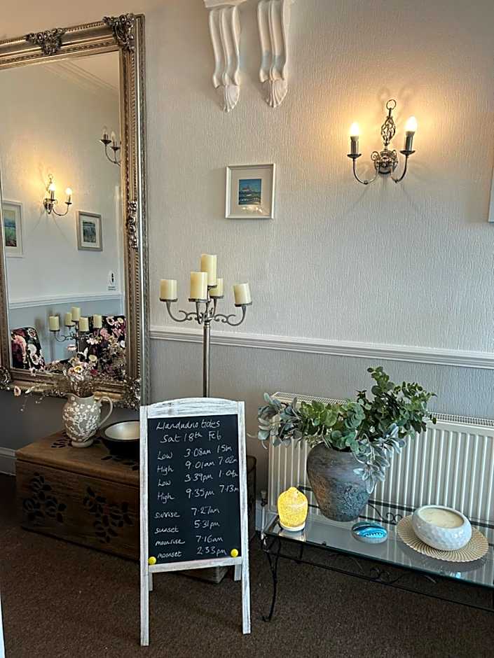 Glan Y Mor Hotel (Adult Only)