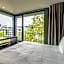 Green Hotel