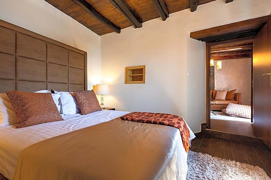 1822 Makrinitsa Suites