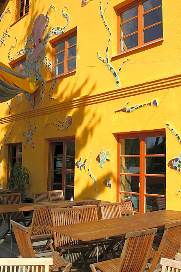 Schiff Bihlerdorf - Hostel