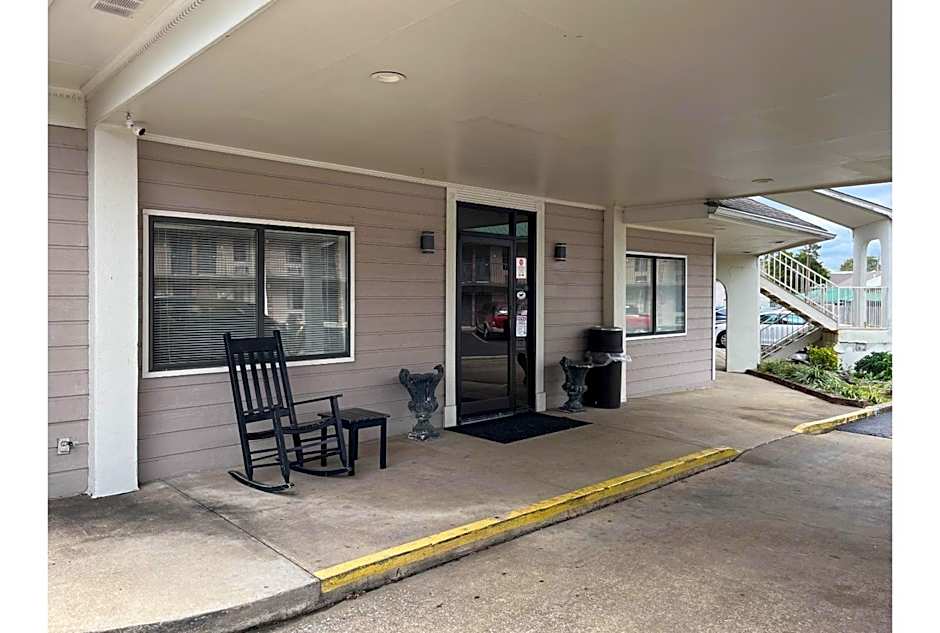 Motel 6 Millington TN