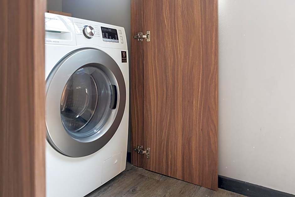 Capitalia Obelisk Polanco