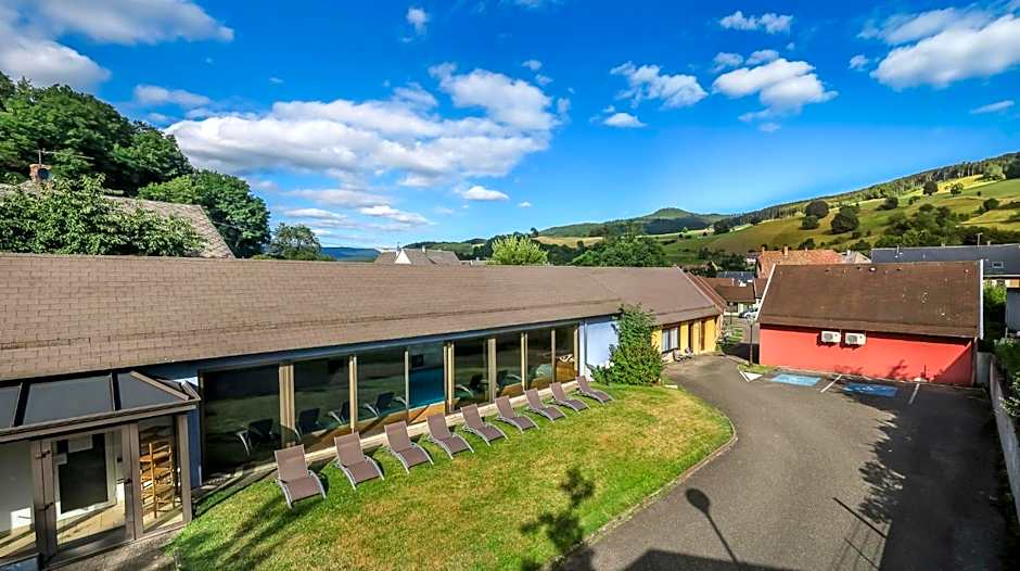 Logis Hostellerie Motel Au Bois Le Sire