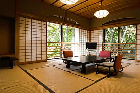 Japanese-Style Superior Room