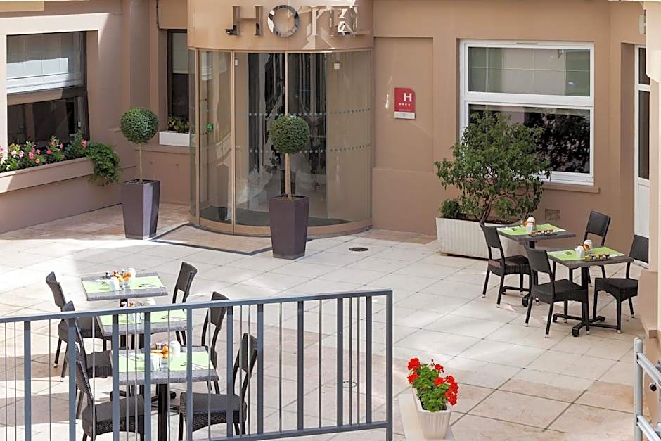 Timhotel Opera Blanche Fontaine