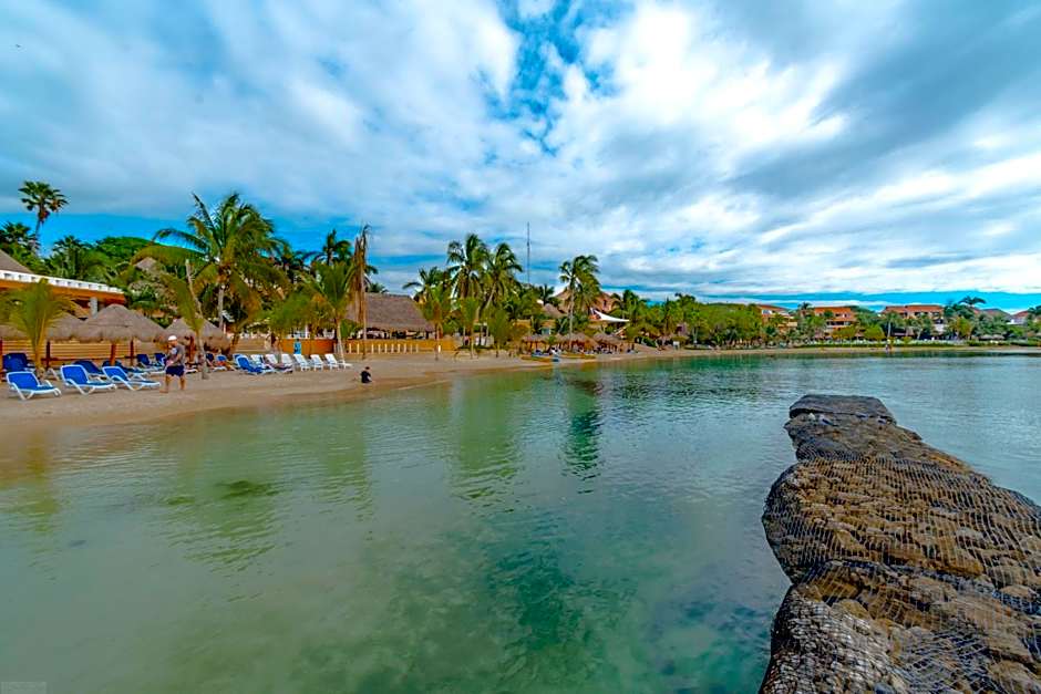 Puerto Aventuras Hotel & Beach Club
