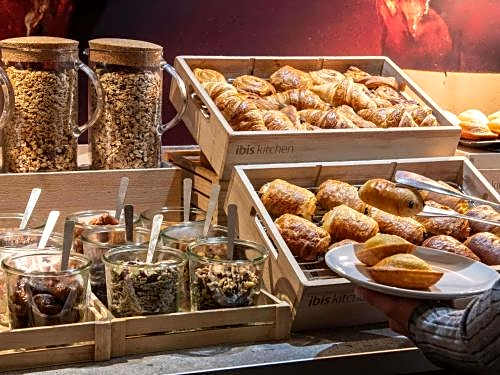 ibis Paris Canal Saint Martin