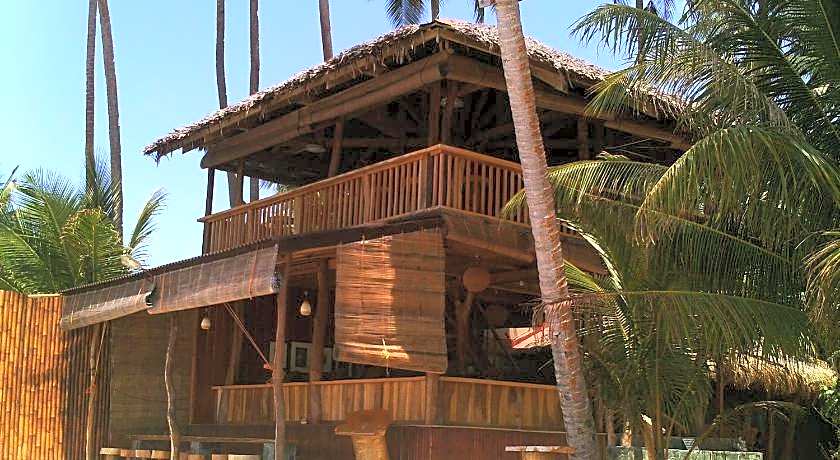 JJS BACKPACKERS VILLAGE