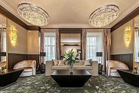 St Palace hotel