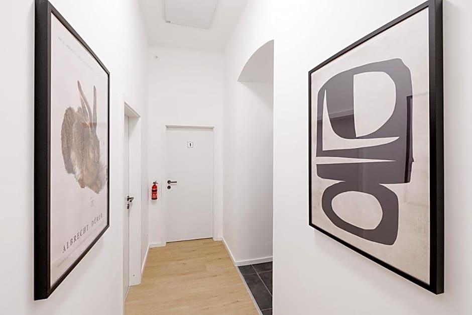 Central City Style Rooms by Home2