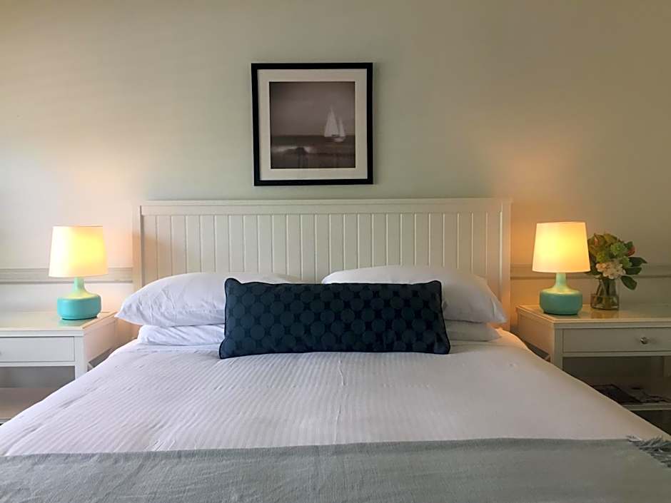 Blue Lantern Inn, A Four Sisters Inn