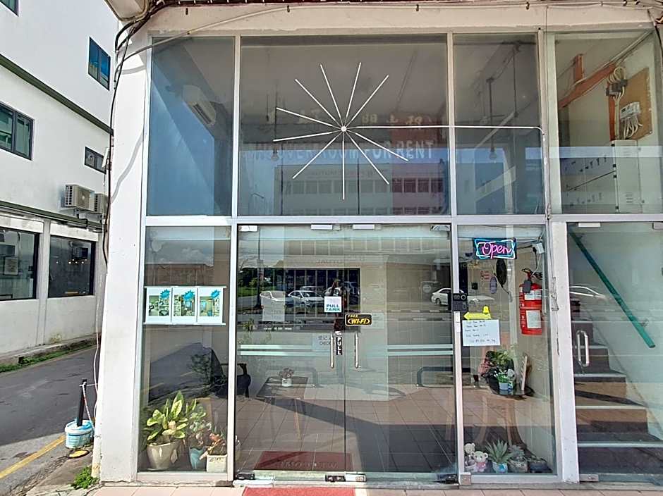 OYO 90997 Hoover Room