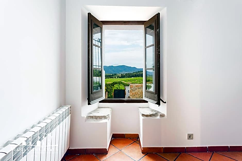 Masia Can Canyes & Spa