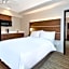 Holiday Inn Express & Suites Petoskey by IHG