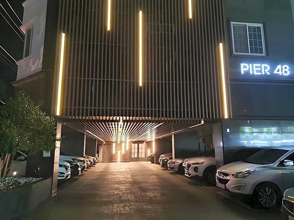 Hotel Pier48