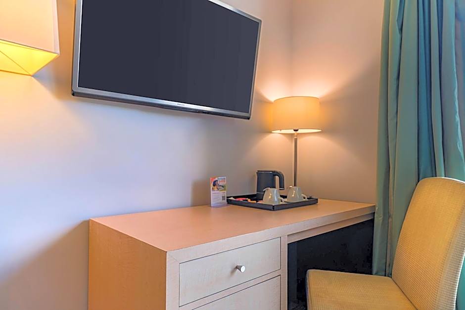 Zenitude Hotel la Valadiere, an Ascend Collection Hotel