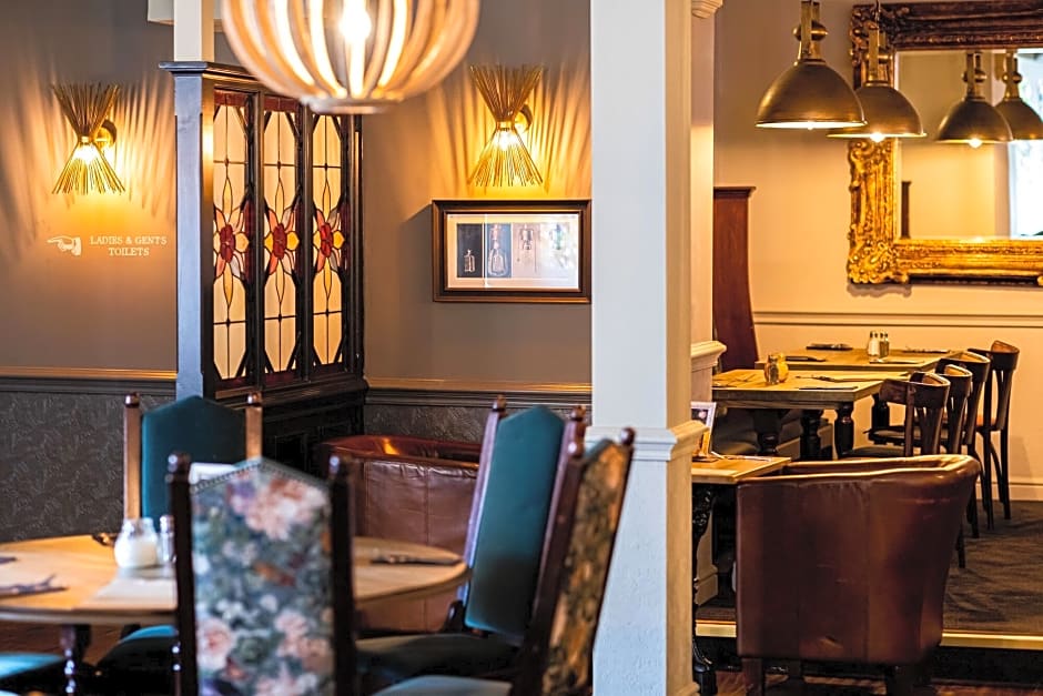 Kings Arms and Royal Hotel 