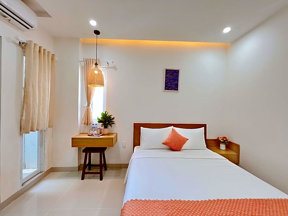 Tuna Hotel