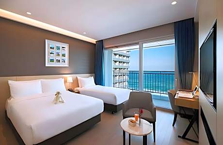 Gorgeous Partial Ocean View Twin Room