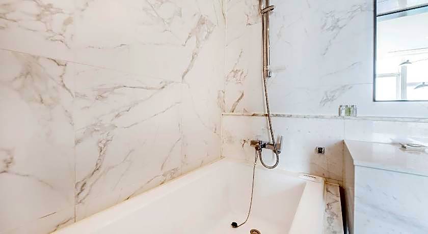 H Avenue Gwanganri Beach