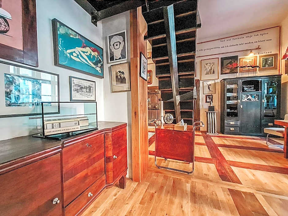 Divná pani Luxury Gallery Rooms