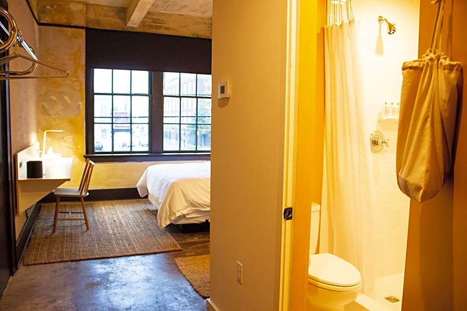 Travelers Hotel