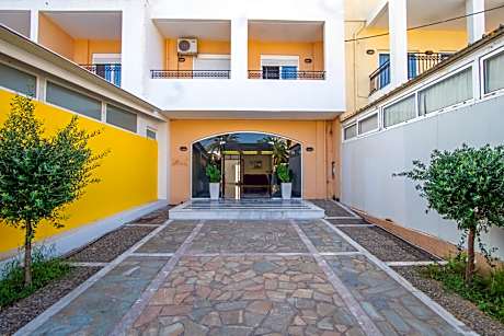 Matthias Hotel Apartments