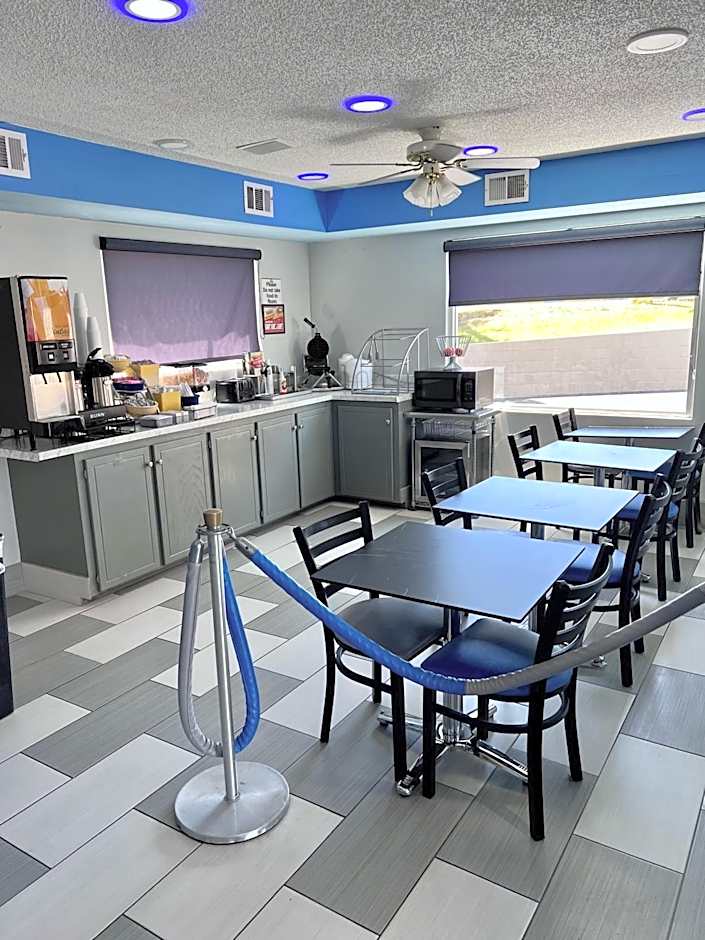 Days Inn by Wyndham Greenville