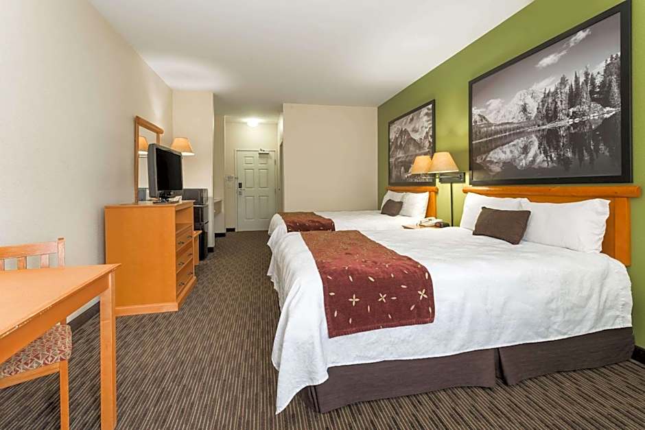 Super 8 by Wyndham Wheatland Wyoming