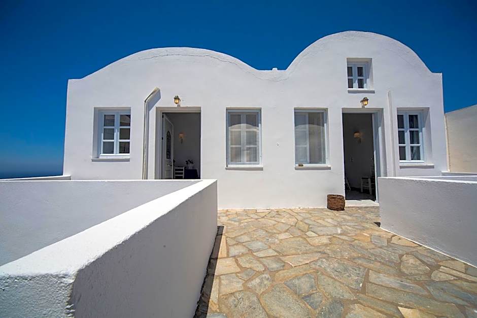 Ianthe Apartments & Villa