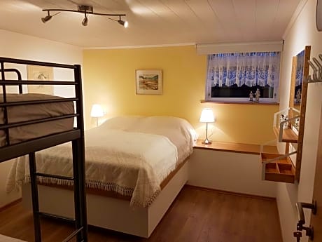 Holiday Guesthouse
