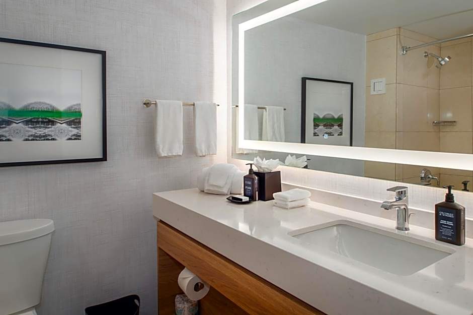 Sheraton Westport Plaza Hotel St. Louis