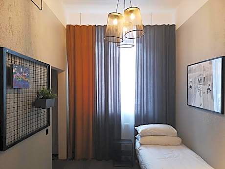 Standard Twin Room (Worker´s Room)