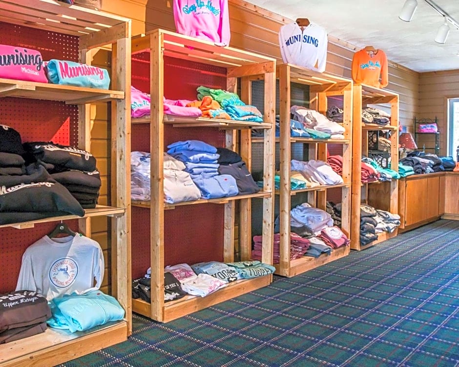 Quality Inn & Suites Munising